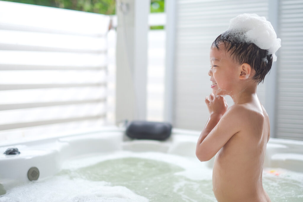 Is a jacuzzi tub suitable for babies and children?