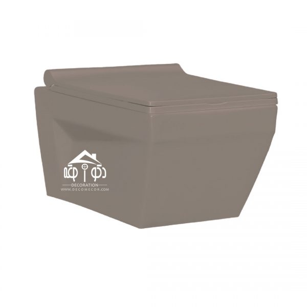 وال هنگ برند رسی مدل لاریسا شنی